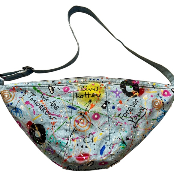 ⚫️ Hand-Painted Abstract Graffiti Denim Chest/Crossbody Bag by Dani Wilson - Picture 3 of 8